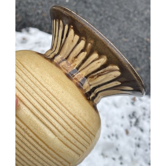 Antique Early 20th C. TECO Ribbed Tripod Footed Yellow Glazed Art Deco Pottery - Picture 10 of 16